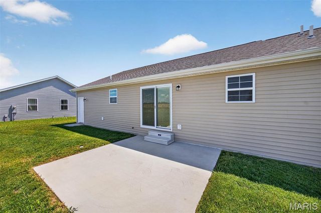 4819 Fitz James, Highland, IL 62249