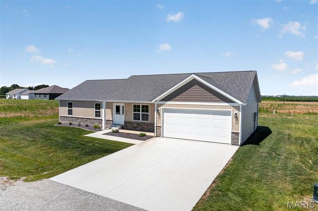 4819 Fitz James, Highland, IL 62249