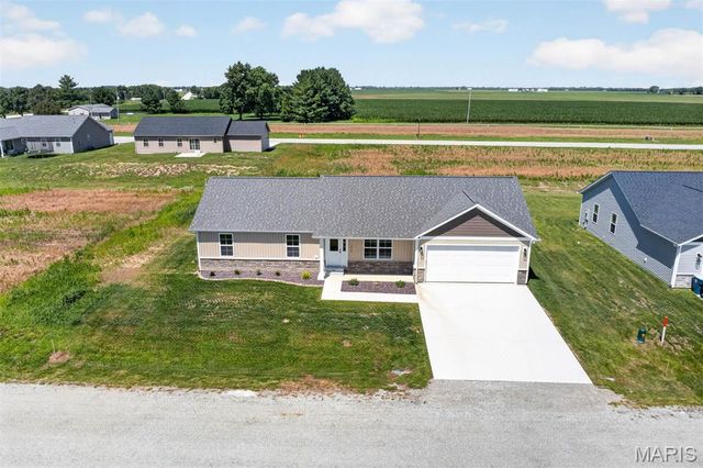 4819 Fitz James, Highland, IL 62249