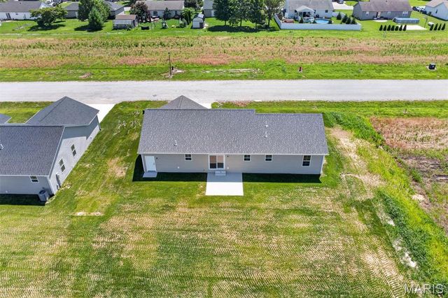 4819 Fitz James, Highland, IL 62249