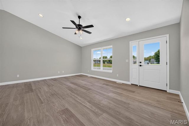 4819 Fitz James, Highland, IL 62249