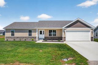 4819 Fitz James, Highland, IL 62249
