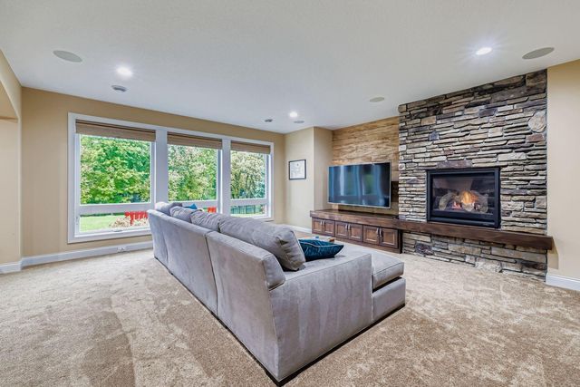 5676 Garden Drive, Woodbury, MN 55129