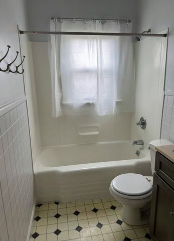 125 PARADE Street, Erie, PA 16507