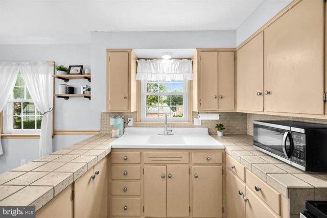 523 DORCHESTER AVE, Reading, PA 19609