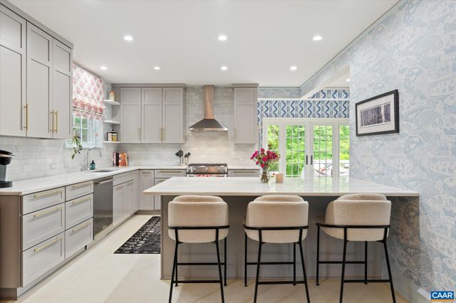1627 OXFORD RD, Charlottesville, VA 22903