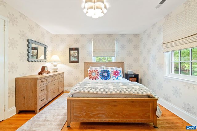 1627 OXFORD RD, Charlottesville, VA 22903