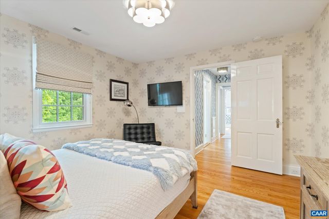 1627 OXFORD RD, Charlottesville, VA 22903