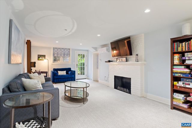 1627 OXFORD RD, Charlottesville, VA 22903