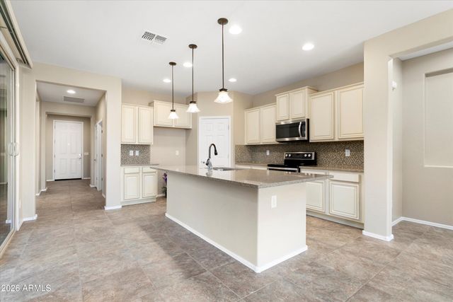 26442 W VISTA NORTH Drive, Buckeye, AZ 85396