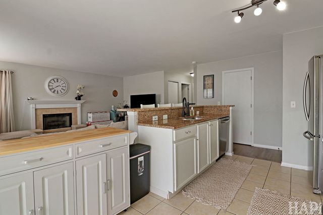346 Prairie Mist Drive, Round Lake, IL 60073