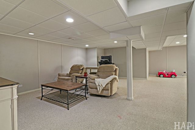 346 Prairie Mist Drive, Round Lake, IL 60073