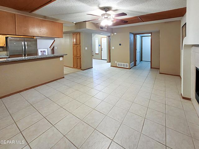 7565 LUZ DE LUMBRE Avenue, El Paso, TX 79912