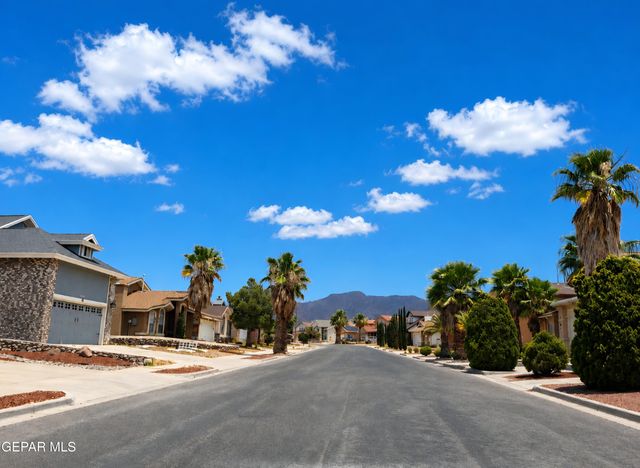 7565 LUZ DE LUMBRE Avenue, El Paso, TX 79912