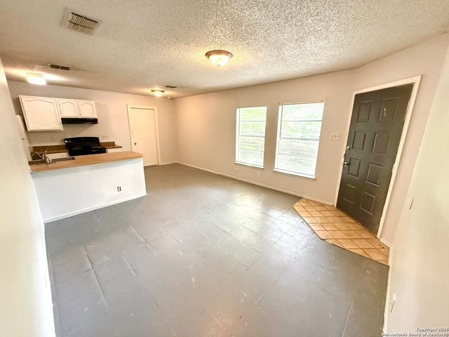 6921 Belforest, San Antonio, TX 78239