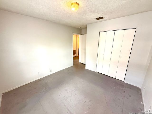 6921 Belforest, San Antonio, TX 78239