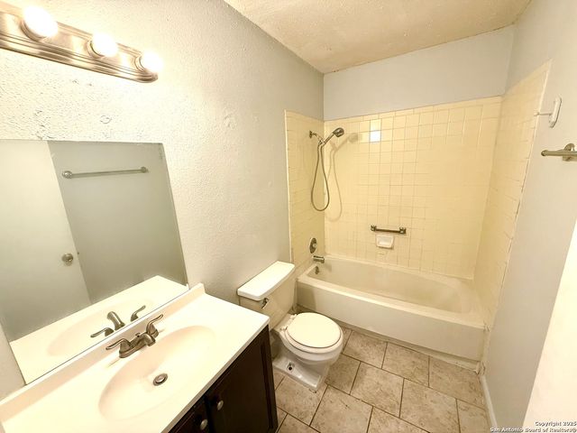 6921 Belforest, San Antonio, TX 78239