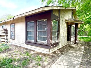 6921 Belforest, San Antonio, TX 78239