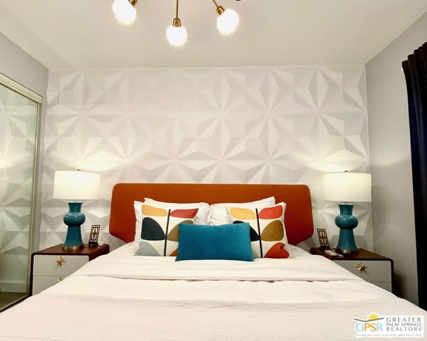 751 N Los Felices Circle 206, Palm Springs, CA 92262