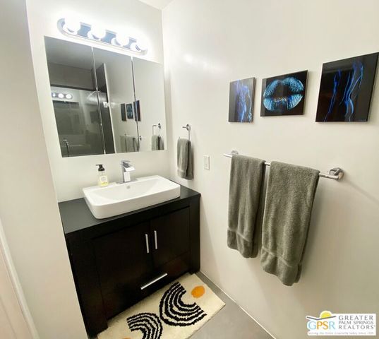 751 N Los Felices Circle 206, Palm Springs, CA 92262