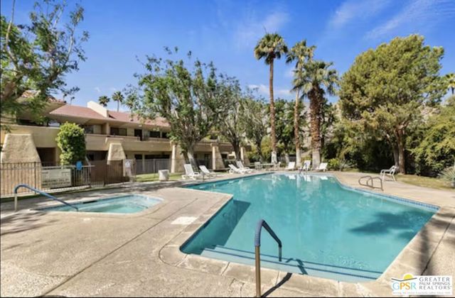 751 N Los Felices Circle 206, Palm Springs, CA 92262