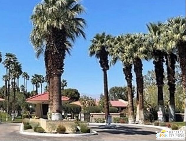 751 N Los Felices Circle 206, Palm Springs, CA 92262