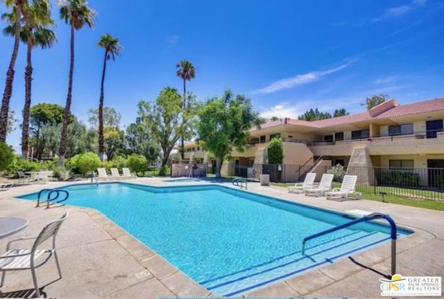 751 N Los Felices Circle 206, Palm Springs, CA 92262