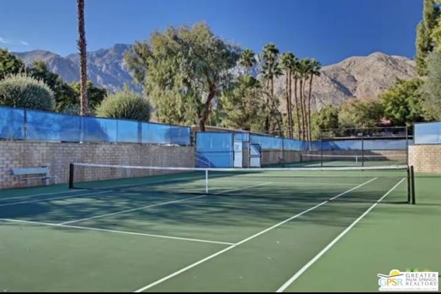 751 N Los Felices Circle 206, Palm Springs, CA 92262