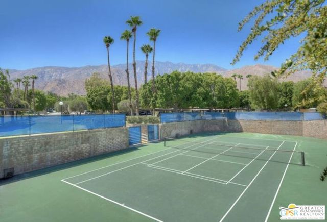 751 N Los Felices Circle 206, Palm Springs, CA 92262