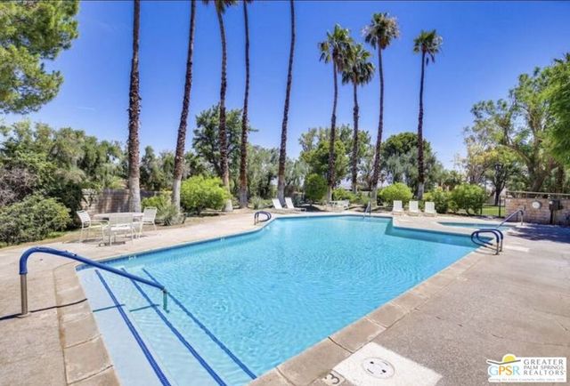 751 N Los Felices Circle 206, Palm Springs, CA 92262