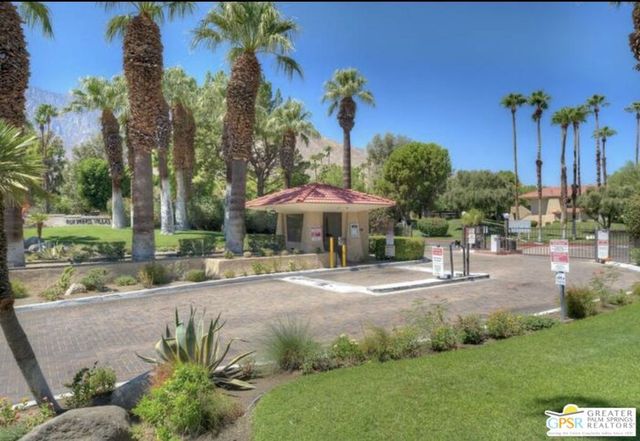 751 N Los Felices Circle 206, Palm Springs, CA 92262