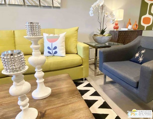 751 N Los Felices Circle 206, Palm Springs, CA 92262