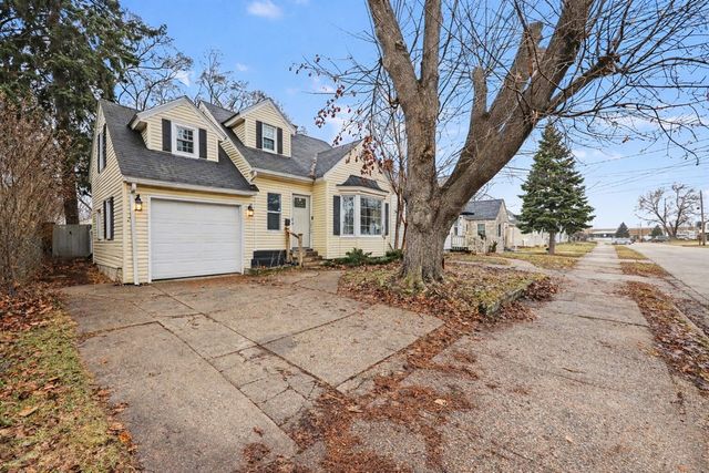 1945 Galewood Avenue, Wyoming, MI 49509