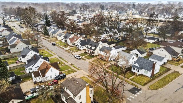 1945 Galewood Avenue, Wyoming, MI 49509