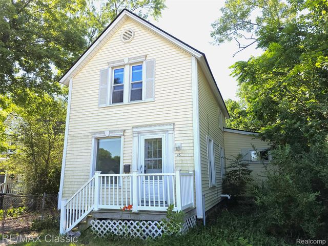 18 Stanton Street, Oxford Village, MI 48371