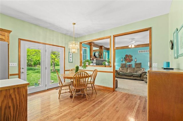 802 Courtland Court, Belton, MO 64012