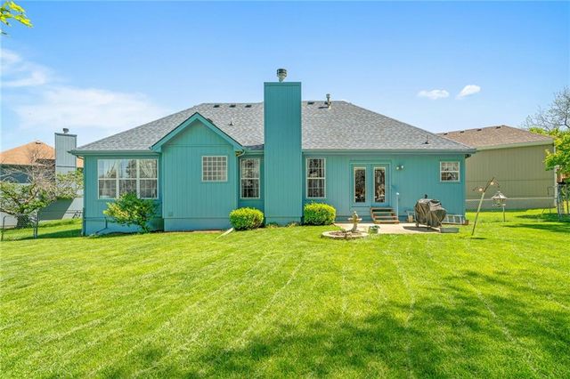 802 Courtland Court, Belton, MO 64012