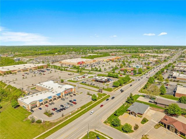 802 Courtland Court, Belton, MO 64012