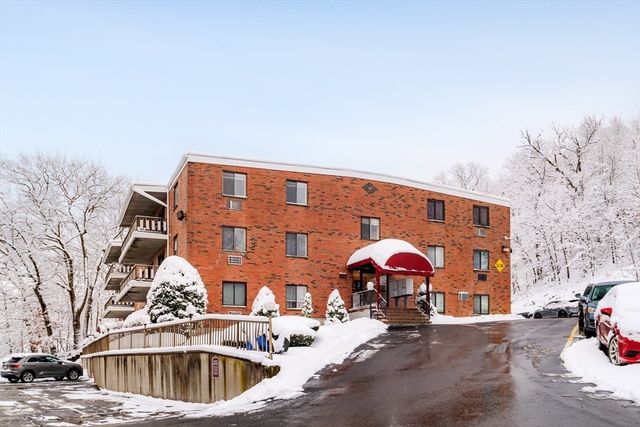 80 N Warren St 31, Woburn, MA 01801