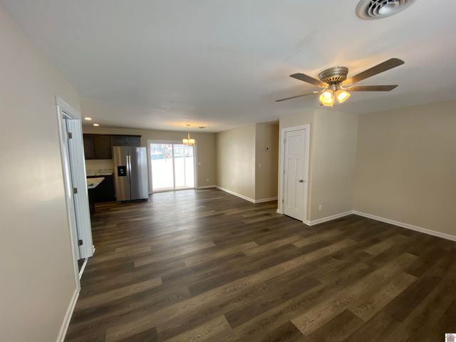 2135 Old Canton Pike, Cadiz, KY 42211