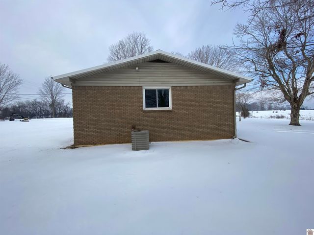 2135 Old Canton Pike, Cadiz, KY 42211