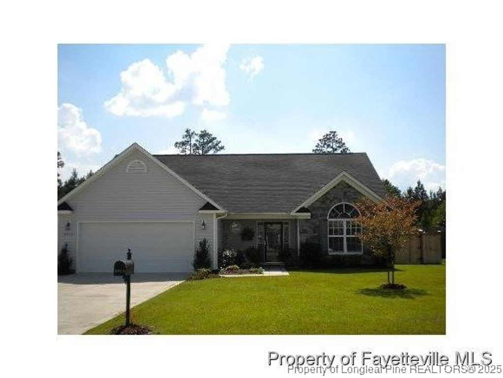 2913 Aristocrat Lane, Fayetteville, NC 28306
