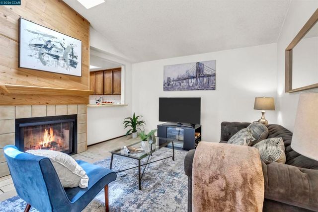 899 Malibu Drive, Concord, CA 94518