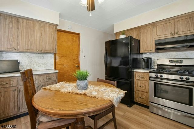 430 Myrtle Ave, Roselle Park Boro, NJ 07204