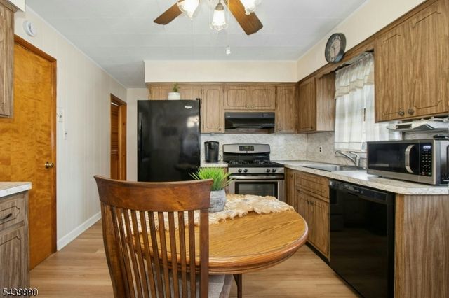430 Myrtle Ave, Roselle Park Boro, NJ 07204