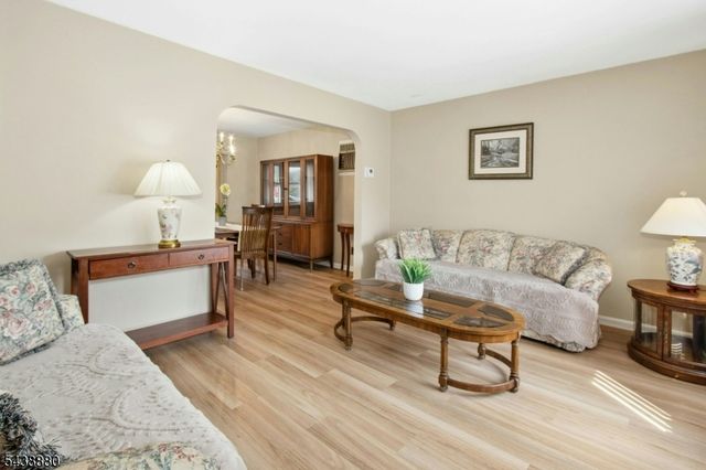 430 Myrtle Ave, Roselle Park Boro, NJ 07204