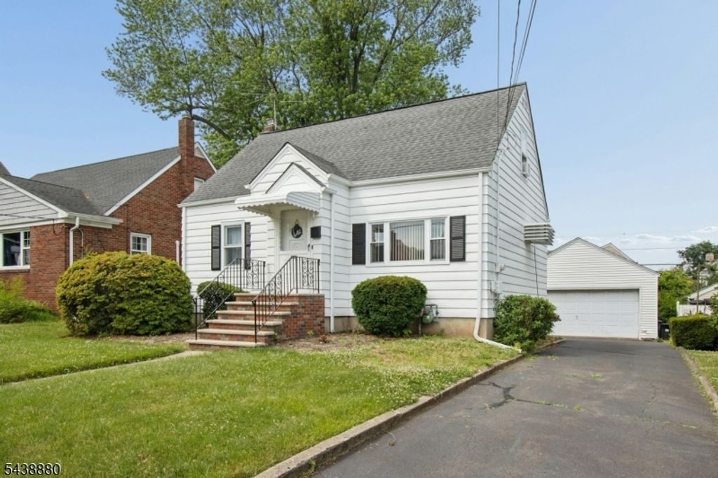 430 Myrtle Ave, Roselle Park Boro, NJ 07204