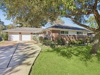 6230 Shadow Crest Street, Houston, TX 77074