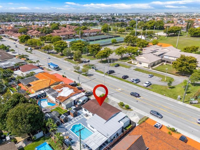 4211 W 8th Ave, Hialeah, FL 33012