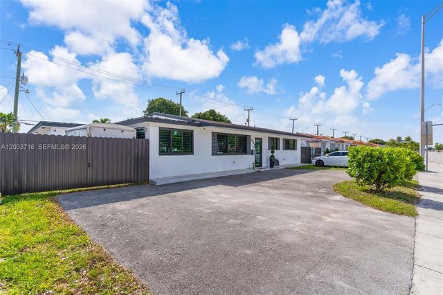 4211 W 8th Ave, Hialeah, FL 33012